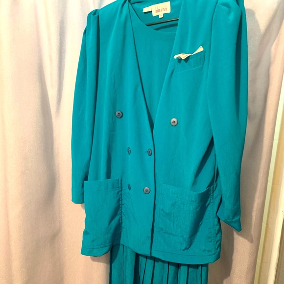 Leslie Fay Dresses & Skirts - Women’s 2pc Dress 👗 Jacket   -  $25